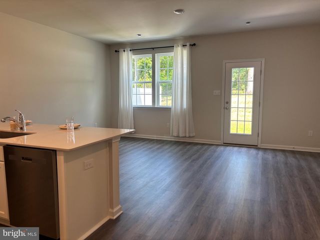 60 ROBERT DR, Runnemede, NJ 08078