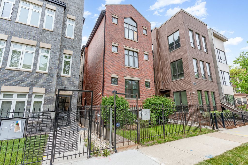 641 E 50TH Street 3, Chicago, IL 60615
