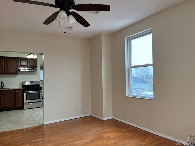 400 Jericho Turnpike 4, New Hyde Park, NY 11040