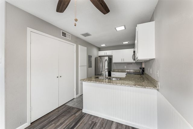 4242 N Capistrano Drive 235, Dallas, TX 75287