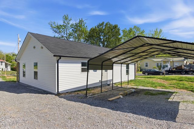 307 W End Ave, Mcminnville, TN 37110