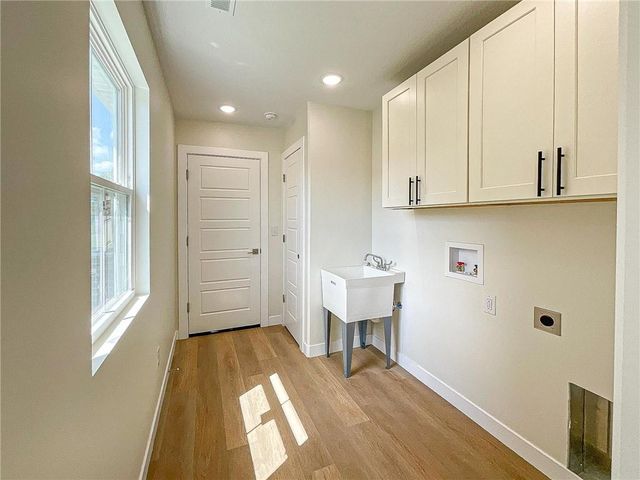 706 Ivy Lane, Sedalia, MO 65301