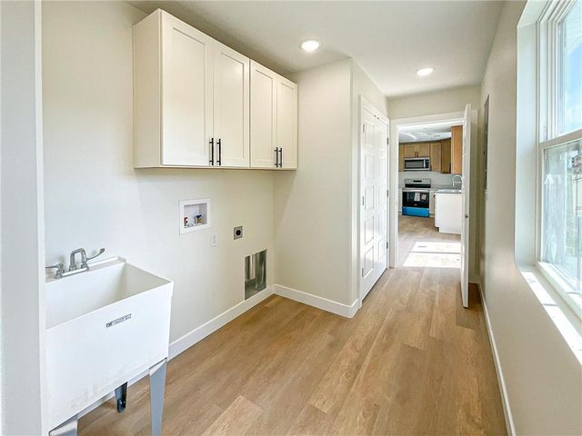 706 Ivy Lane, Sedalia, MO 65301