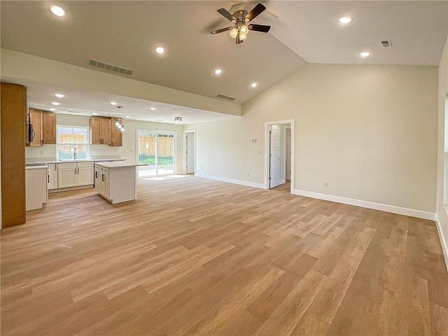 706 Ivy Lane, Sedalia, MO 65301