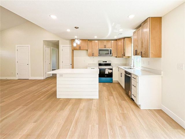 706 Ivy Lane, Sedalia, MO 65301