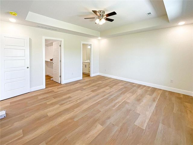 706 Ivy Lane, Sedalia, MO 65301