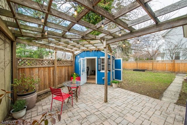 14 Northview Ave, Montclair Twp., NJ 07043