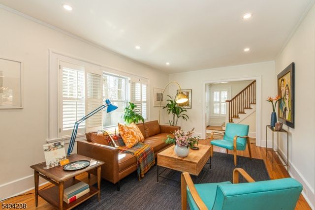 14 Northview Ave, Montclair Twp., NJ 07043