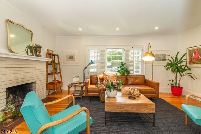 14 Northview Ave, Montclair Twp., NJ 07043