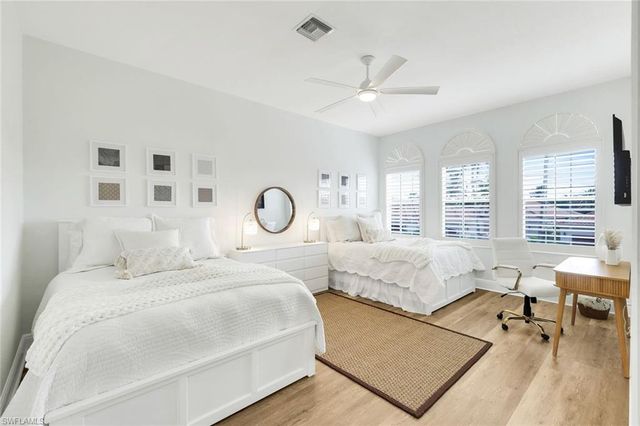 9097 Cherry Oaks TRL 201, Naples, FL 34114