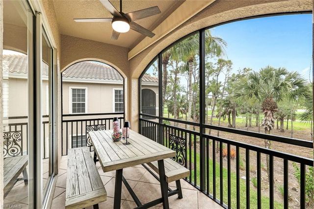 9097 Cherry Oaks TRL 201, Naples, FL 34114