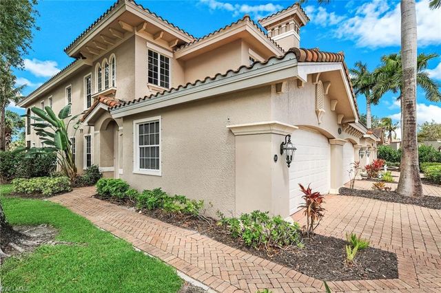 9097 Cherry Oaks TRL 201, Naples, FL 34114