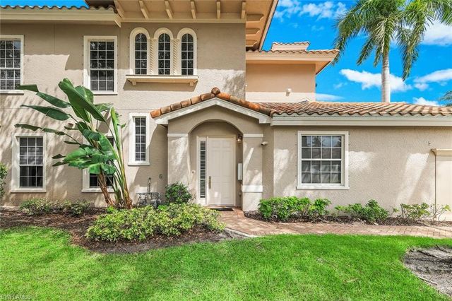 9097 Cherry Oaks TRL 201, Naples, FL 34114