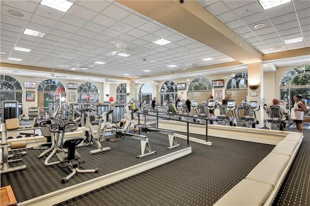 9097 Cherry Oaks TRL 201, Naples, FL 34114