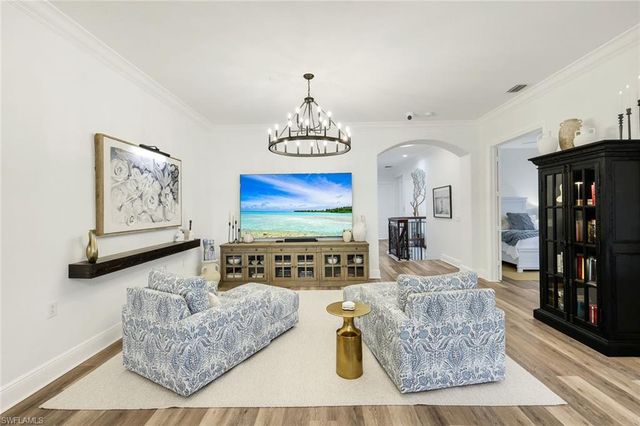 9097 Cherry Oaks TRL 201, Naples, FL 34114