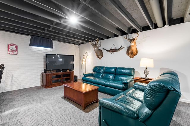 289 Amherst Road, Hebron, OH 43025
