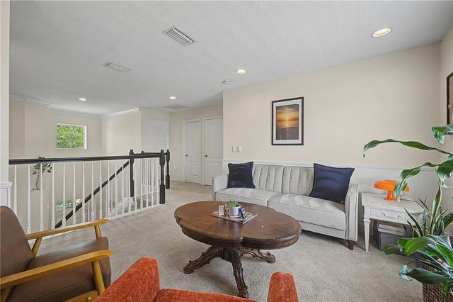 4205 KNOB LAKE COURT, Tampa, FL 33619