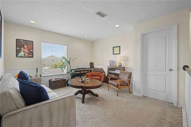 4205 KNOB LAKE COURT, Tampa, FL 33619