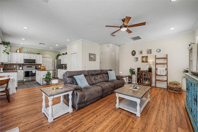 4205 KNOB LAKE COURT, Tampa, FL 33619