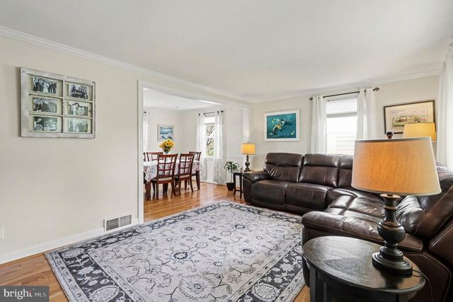 312 WOODLAWN AVE, Willow Grove, PA 19090