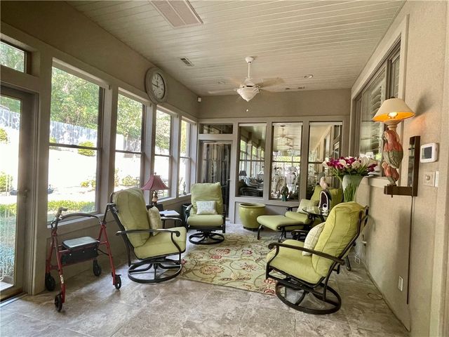 680 N Cliffside Drive, Fayetteville, AR 72701