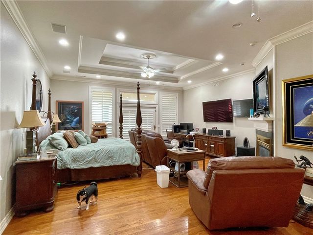 680 N Cliffside Drive, Fayetteville, AR 72701