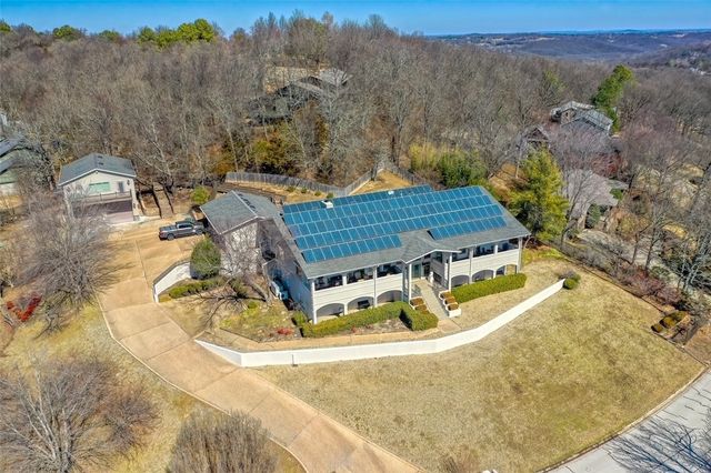 680 N Cliffside Drive, Fayetteville, AR 72701