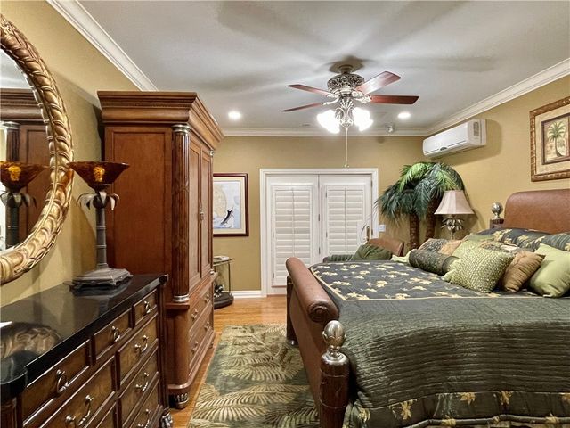 680 N Cliffside Drive, Fayetteville, AR 72701