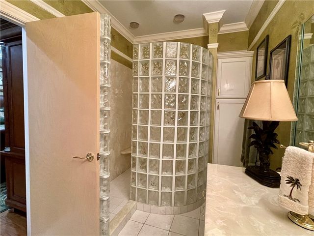 680 N Cliffside Drive, Fayetteville, AR 72701