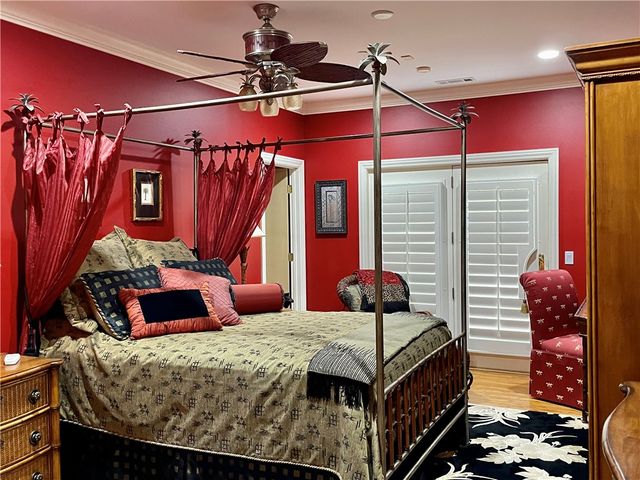 680 N Cliffside Drive, Fayetteville, AR 72701
