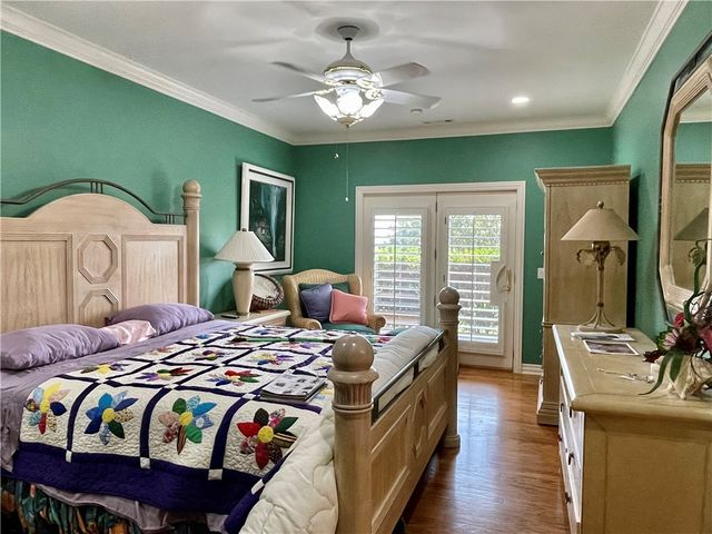 680 N Cliffside Drive, Fayetteville, AR 72701