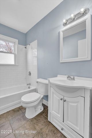 3706 Luken Dr, Louisville, KY 40216