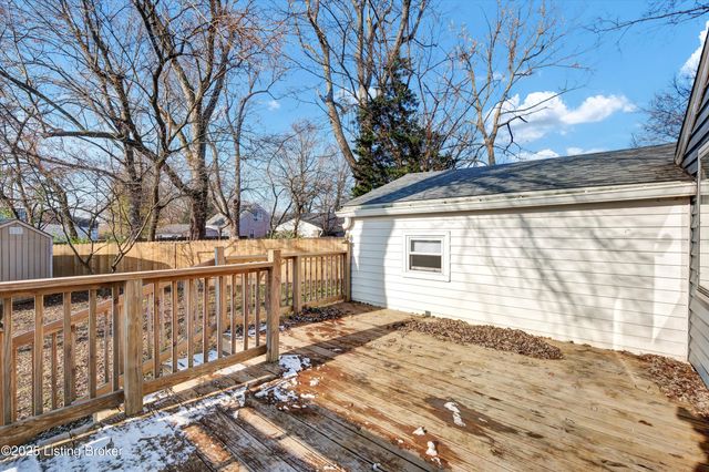 3706 Luken Dr, Louisville, KY 40216