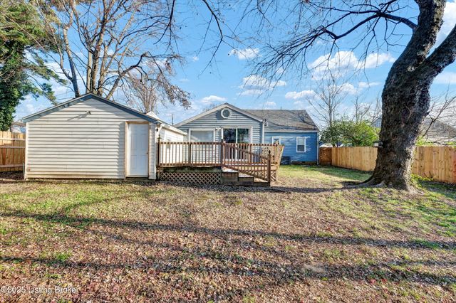 3706 Luken Dr, Louisville, KY 40216