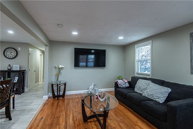 6 Alden Street, Providence, RI 02909