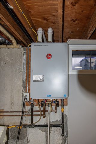 6 Alden Street, Providence, RI 02909