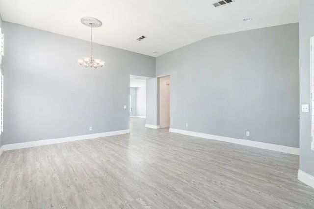 2143 Willowbrook, Perris, CA 92571