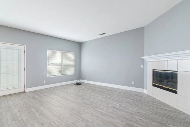 2143 Willowbrook, Perris, CA 92571