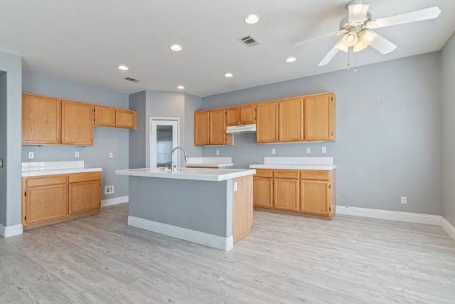 2143 Willowbrook, Perris, CA 92571