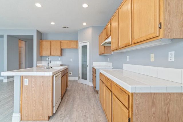 2143 Willowbrook, Perris, CA 92571