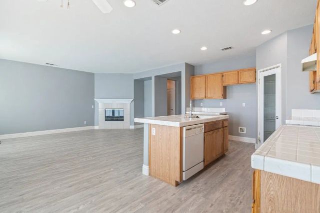 2143 Willowbrook, Perris, CA 92571