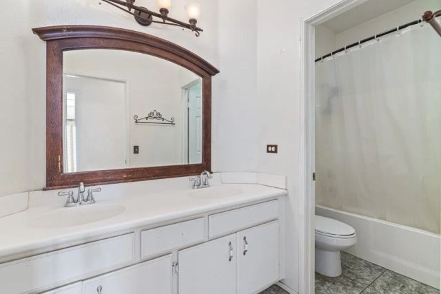 2143 Willowbrook, Perris, CA 92571