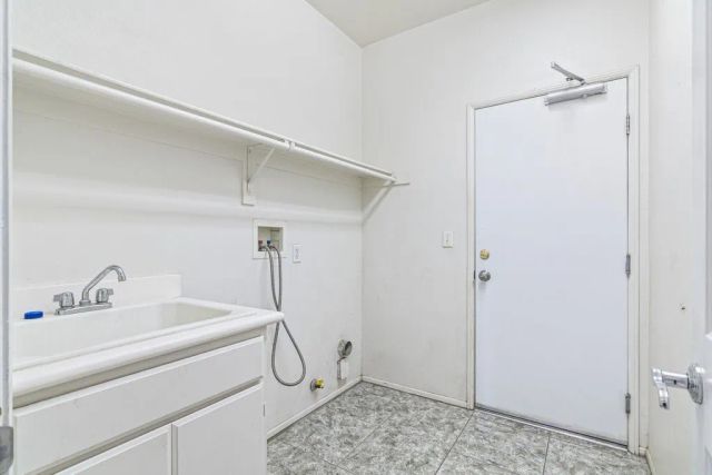 2143 Willowbrook, Perris, CA 92571