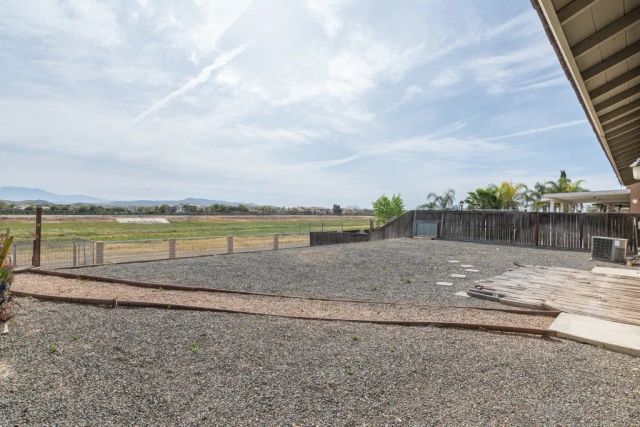 2143 Willowbrook, Perris, CA 92571