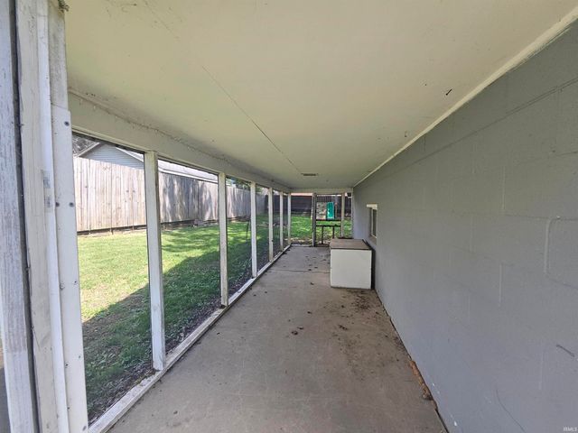 132 Leslie Avenue, Evansville, IN 47712