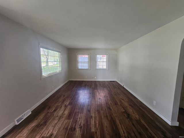132 Leslie Avenue, Evansville, IN 47712