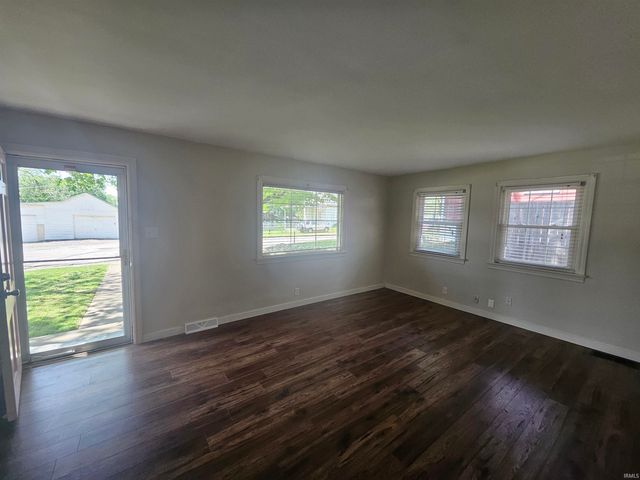 132 Leslie Avenue, Evansville, IN 47712