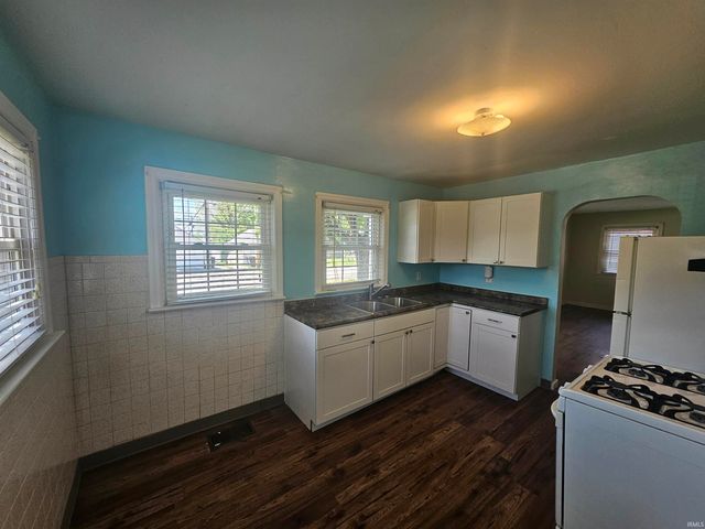 132 Leslie Avenue, Evansville, IN 47712