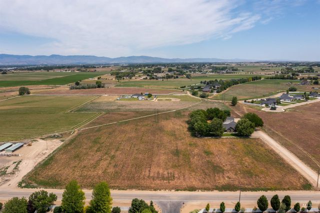 2650 S Mcdermott, Nampa, ID 83687