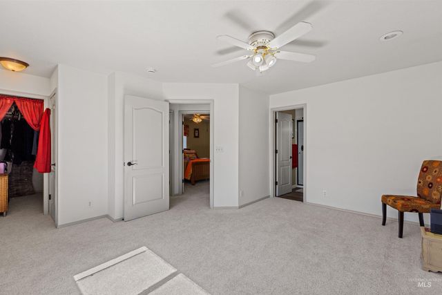 4951 W Classic Dr, Meridian, ID 83646